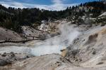 BUMPASS HELL. Man kommer helt tæt på den vulkanske aktivtet på den knap 5 km lange, velafmærkede rute. 