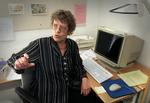 Farvel. Dorte Bennedsen  sad i Folketinget for Socialdemokratiet 1975 til 2001 og var formand for gruppen fra 1977 og to år frem. 