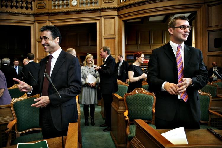 Selvopgør. Troels Lund Poulsen var miljøminister fra 2007-10 under statsminister Anders Fogh Rasmussen. Her ses de begge ved Folketingets åbning i 2007. 