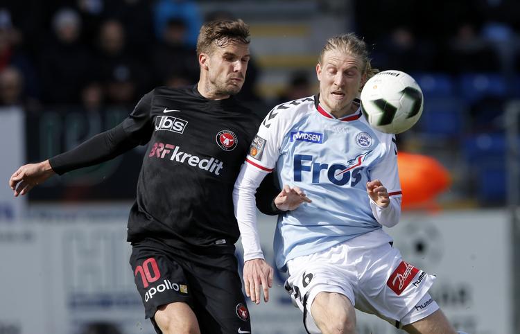 3-2. SønderjyskE vendte 0-2 ved pausen til 3-2. 