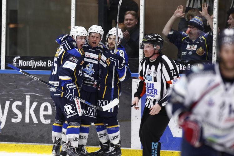 mål. Kasper Degn udlignede til 1-1 for Herning, men Frederikshavn vandt i sidste ende 3-1. 