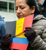 Sorg. Indbyggerne i Bruxelles mindes ofrene for terrorangrebet tirsdag - her udenfor EU's hovedkvarter i den belgiske hovedstad.Foto. Geert Vanden Wijngaert/AP. 