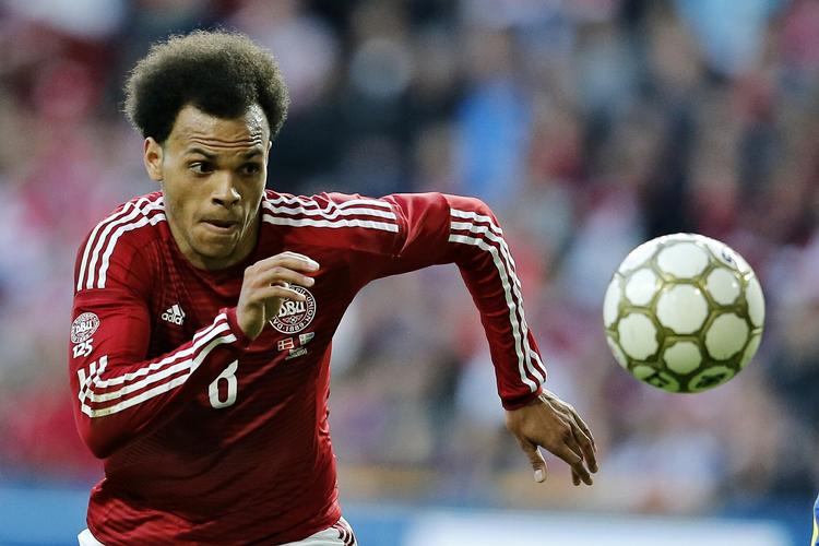 Klubskifte? Martin Braithwaite repræsenterer i aften Danmark mod Island. I dagligdagen spiller han for Toulouse, der er faretruende tæt på nedtrykning i den franske Ligue 1. Derfor overvejer han et skifte, hvis klubben rykker ud af den bedste række. 