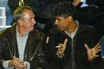 Johan Cruyff i selskab med Frank Rijkaard under VM i 2006. Sidstnævnte var på det tidspunkt træner i FC Barcelona. 