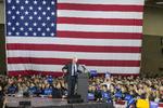 Primært. Bernie Sanders, dahan i går holdt vælgermøde i  Madison, Wisconsin. 