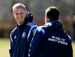 glæde. Kasper Schmeichel »nyder« at være en del af det Leicester-hold, der topper den engelske Premier League og ligner et godt bud på en mester. 