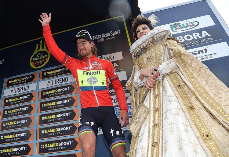 Stærkt. Peter Sagan var hurtigst i spurten, og han slog blandt andre Fabian Cancellara. 