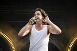 Svipser. Lukas Graham havde ikke helt styr på hashbrug og homoseksuelles rettigheder, da han  fortalte om danske samfundsforhold på CNN. 