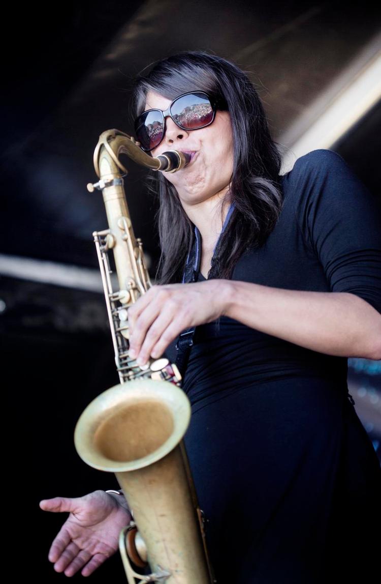 MODERNE. Melissa Aldanas saxofonspil er fuldt af originale ideer. - Arkivfoto: Daniel Hjorth 
