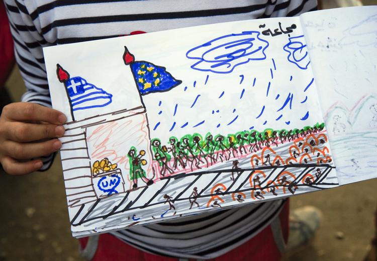 bomber. 8-årige Shaharzad Hassan, der er flygtet fra Aleppo i Syrien, tegnede i sidste måned sit liv det seneste halvandet år. 