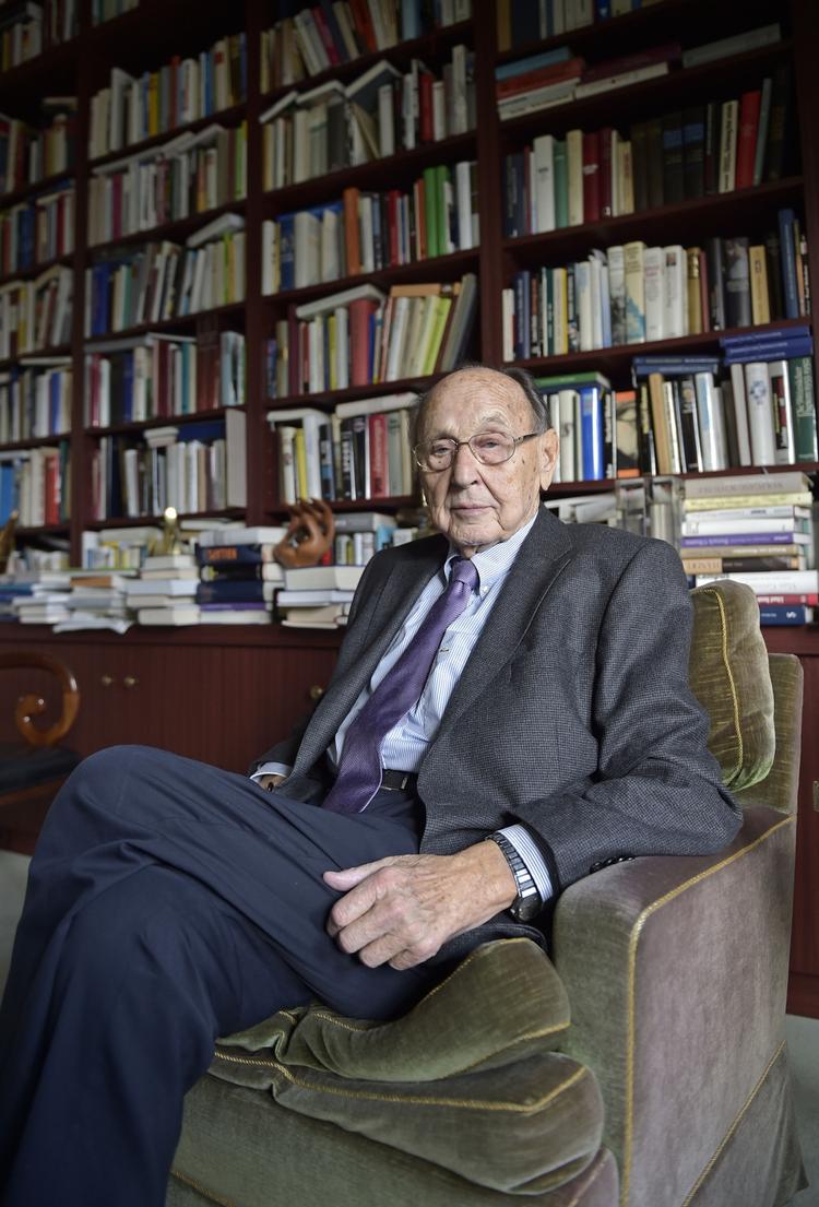 Farvel. Den længst siddende udenrigsminister i Tysklands historie havde altid meget på hjerte. 