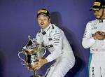 Ovenpå.  Nico Rosberg vandt for 5. gang i træk, mens Lewis Hamilton (th.) blev nr. 3. 