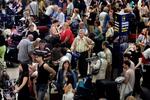ERSTATNING. Flyselskaber skal fortsat betale kompensation til flypassagererne, hvis forsinkelser skyldes tekniske problemer med flyet. 