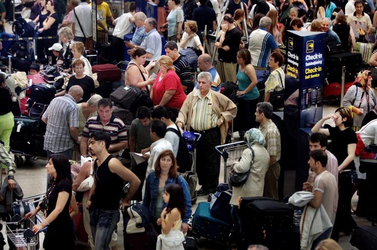 ERSTATNING. Flyselskaber skal fortsat betale kompensation til flypassagererne, hvis forsinkelser skyldes tekniske problemer med flyet. 