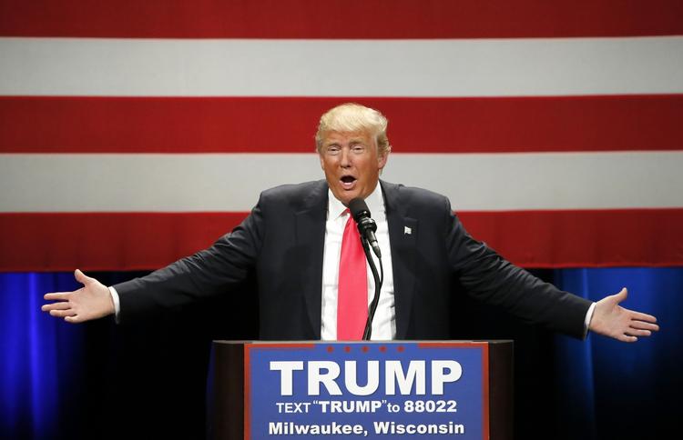 Problemer. Donald Trump må erkende, at hans præsidentvalgkamp har ramt nogle ubehagelige bump. 