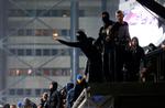 HOOLIGANS. Efter slutfløjt kastede en gruppe på 50-100 Brøndbyfans med tomme flasker og andre genstande mod FCK-spillerne. 