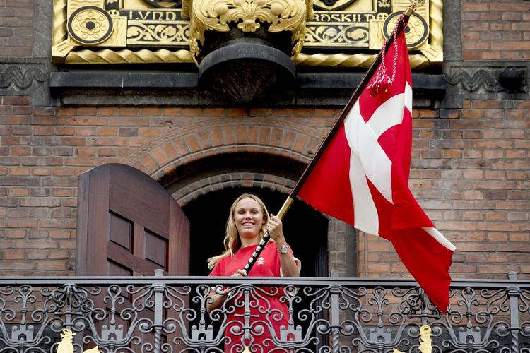 FANEBÆRER. Får Caroline Wozniacki dispensation er hun dansk fanebærer, når hun deltager ved OL for tredje gang. 