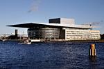 Operaen på Holmen i Københavns Havn får nu en håndsrækning fra A.P. Møller Fonden. 