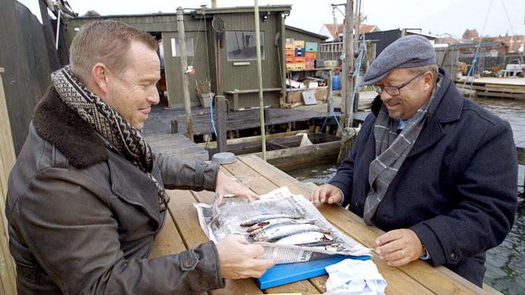 Frihjul. Adam og James er på farten i Danmark i firehjulstrækker, og på for meget frihjul i 'Spice med Price egnsretter II' (3:6). 