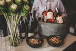 Mothers lillesøster på Gammel Mønt holder vinsmagninger tre gange om ugen hele foråret. 