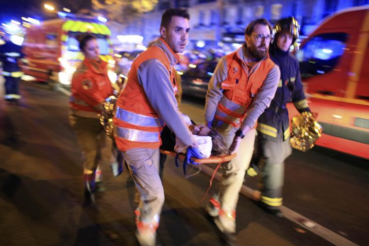 162. 130 mennesker mistede livet, da terrorister angreb Paris 13. november (billedet). I sidste måned døde 32 mennesker ved to angreb i Bruxelles. 