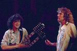 Anklaget. Jimmy Page, venstre, og Robert Plant skal i retten i Los Angeles på grund af nummeret 'Stairway to Heaven'. 