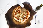 Stenovn. På Rebel Street Food kan du mæske dig i pizzaer fra en cykel-stenovn. 