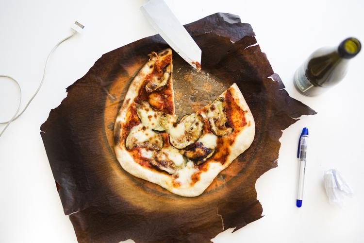 Stenovn. På Rebel Street Food kan du mæske dig i pizzaer fra en cykel-stenovn. 