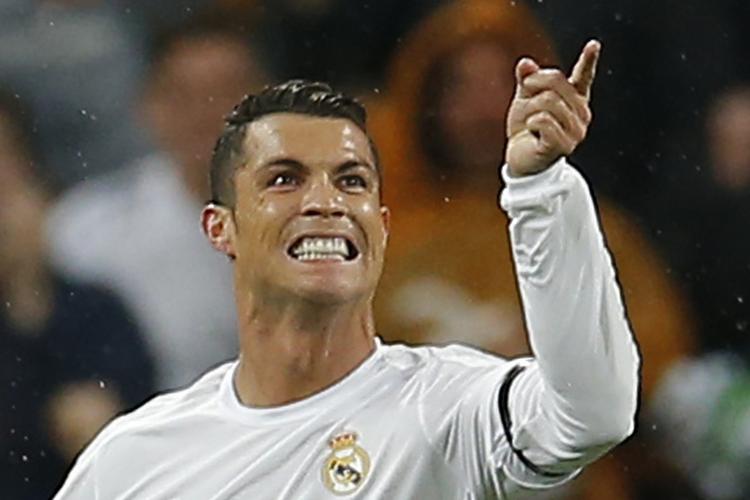 3-0. Cristiano Ronaldo har ofte været beskyldt for ikke at kunne levere storspil i afgørende storkampe. Men han leverede varen mod Wolfsburg. 