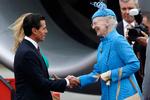 Mexicos præsident Enrique Peña Nieto hilser på dronning Margrethe. 