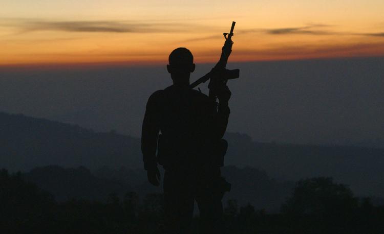 Internationalt. Ikke kun kritiske reportere er jaget vildt i Mexico. Også kritiske politikere bliver slået ihjel. Over 40 lokalpolitikere i landet er blevet myrdet, siden præsidenten trådte til. 