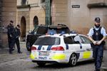 Terror. En af de fire tiltalte ses her ankomme til Københavns Byret, hvor sagen fortsætter i dag. 