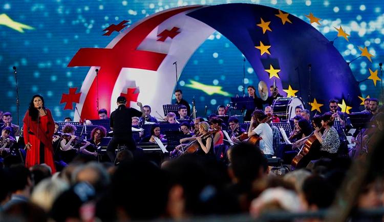 Associeringsaftalen med EU blev fejret i Tblisi i 2014. Men siden er der ikke sket ret meget. Øverst på ønskelisten står visumfrihed til EU. 