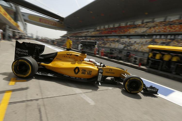 Motorsport. Renault-kører Kevin Magnussen sluttede som nr. 17 ved kvalifikationen i det kinesiske grand pris i  Shanghai. 