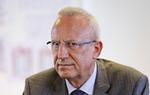Implementering. »Mennesker, som er på kontanthjælp, har en forpligtelse til at stå til rådighed, hvis de har en arbejdsevne«, siger beskæftigelsesminister Jørn Neergaard Larsen (V). 