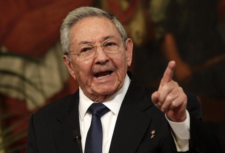 Gammel. Hvis Raul Castro som planlagt trækker sig tilbage om cirka to år, vil landet formentligt blive ledet af en person, som ikke hedder Castro til efternavn, for første gang siden det amerikanskvenlige regime blev væltet for næsten 60 år siden. 