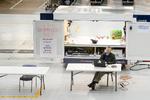 Tænkeboks. På Boeings Renton-fabrik har man et mobilt innovationscenter. Her kan de ansatte dele deres lyse ideer med ledelsen, så snart guldkornene melder sig. 