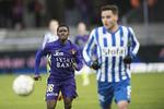 MATCHVINDER. FC Midtjyllands Rilwan Hassan (bagest) var effektiv to gange under besøget i Esbjerg, og det gav hans hold en 2-0-sejr. 