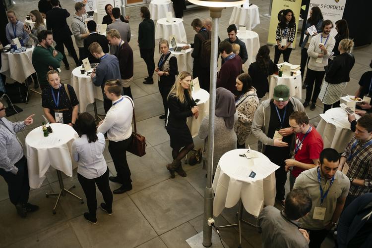 Match. Virksomheder og studerende møder hinanden til Business Brunch i Odense. 