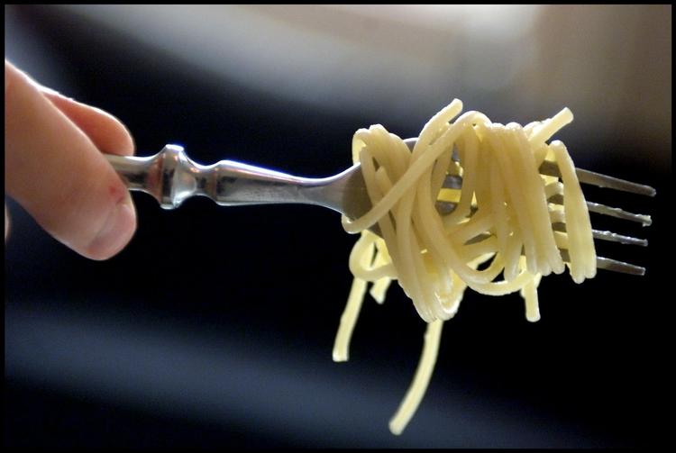 PASTASKANDALE. Et fransk medie har bragt en, ifølge italienerne, katastrofal opskrift på carbonara. Opmærksomheden er blevet så overvældende, at det har udviklet sig til regulær #Carbonaragate. 