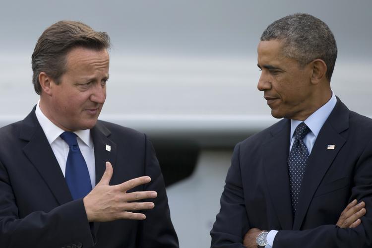 Pres. Den amerikanske præsident, Barack Obama (t.h.) har ikke lagt skjul på, at han gerne ser, at England forbliver i EU. Et samlet Europa er nemlig i amerikanernes interesse. Her ses han med den britiske premiereminister, David Cameron. 