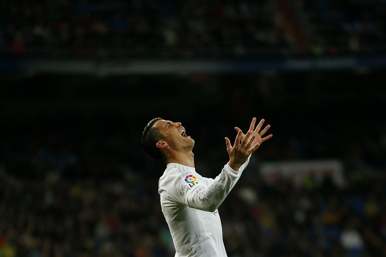 3-0. Ronaldo spillede trods skaden hele kampen mod Villarreal, men scorede ikke. 