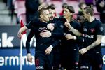 Pegefinger. Kian Hansen (th) lagde op til Martin Pusic' 1-0-mål med et langt, præcist indkast. 