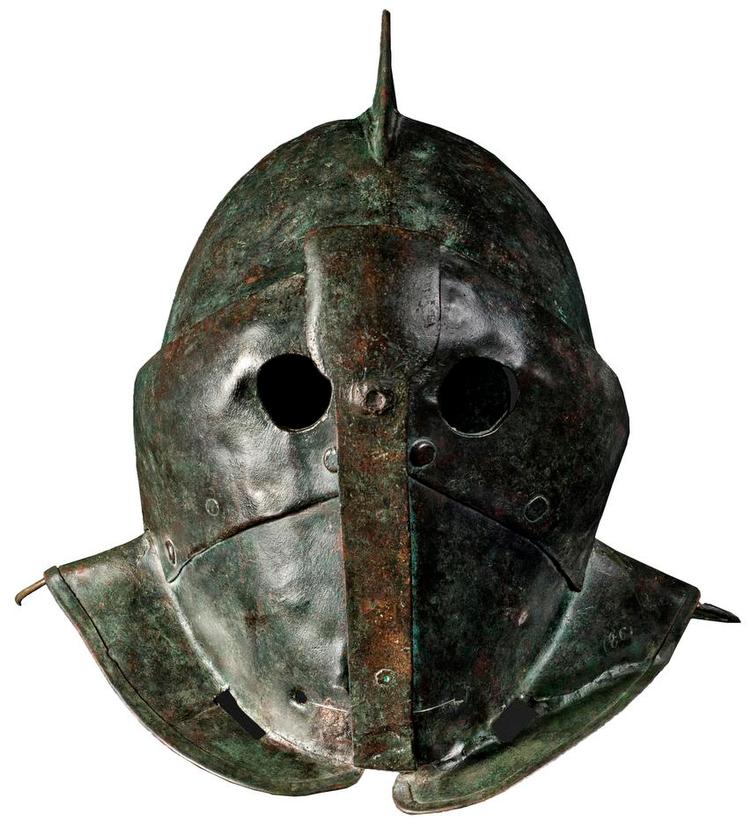 Action. Hjelmen fra første århundrede e.kr. stammer fra Pompejis gladiatorbarakker. Den tilhørte den gladiator, der kaldtes secutor.