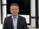 Tue Mantoni fratræder som topchef hos B&amp;O første juli. Han afløses af Henrik Clausen. 