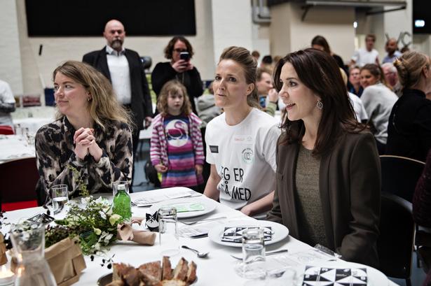 Overraskelse. Det var ikke annonceret på forhånd, at kronprinsesse Mary ville dukke op. Mary Fonden er medsponsor af Folkebevægelsen mod Ensomhed. 