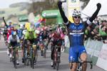 Sejr. Det var 8. gang i denne sæson, Kittel kom første over målstregen. 