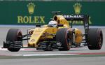 16. Renault-raceren var endnu en gang ikke iøjnefaldende for andet end den gule farve, da Kevin Magnussen afsluttede træningen i Sotji. 
