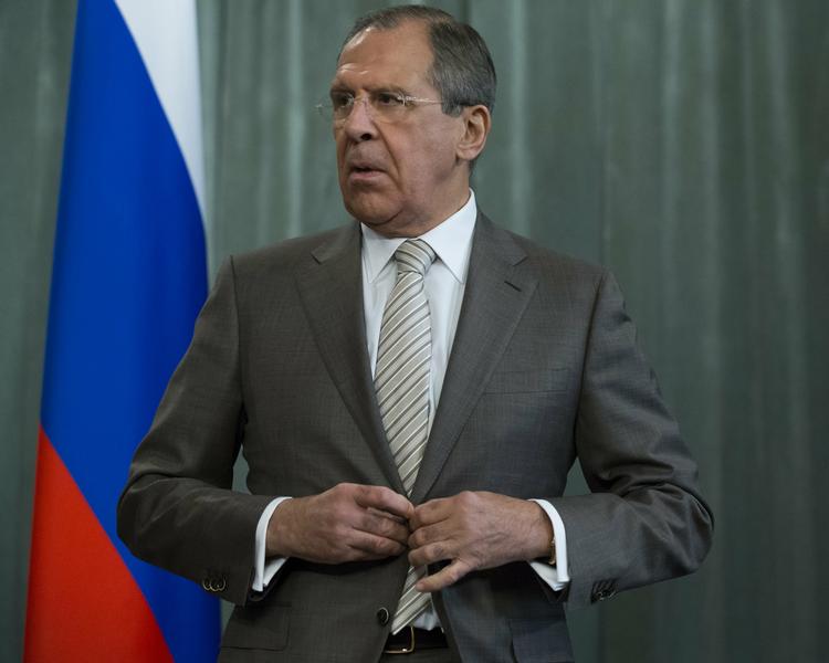 Truet. Konflikten i Ukraine samt Ruslands øgede militære tilstedeværelse over Østersøen og de baltiske lande har genstartet diskussionen om et svensk Nato-medlemskab. Her ses Sergej Lavrov, der truer Sverige med militæraktioner, hvis de går ind i Nato. 