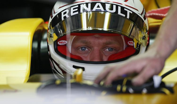 Succes. Det er halvandet år siden, Magnussen har fået point i et formel 1-løb. 
